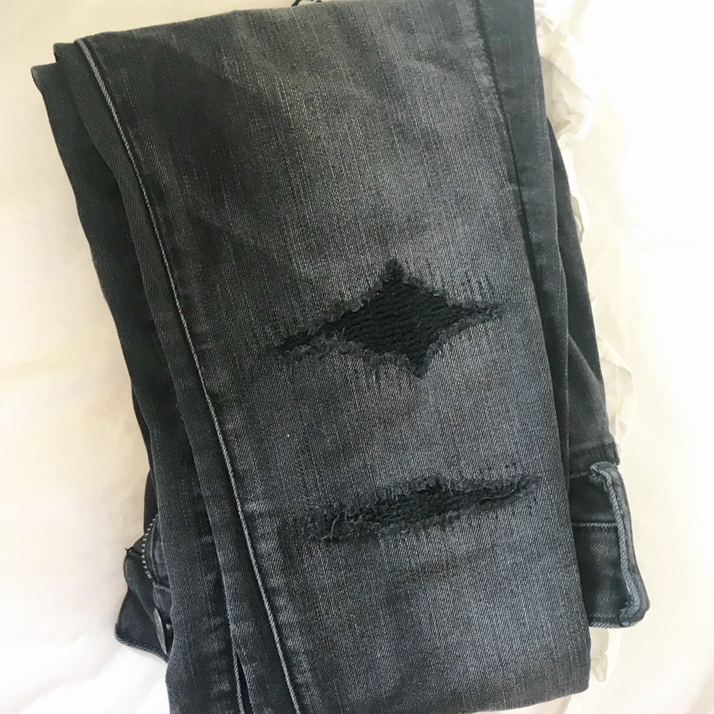 Black American Eagle Skinny Jeans